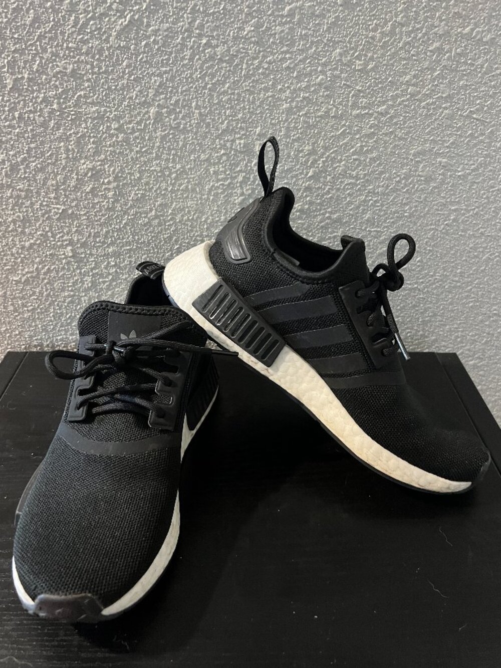 ADIDAS NMD R1 - Picture 2 of 10